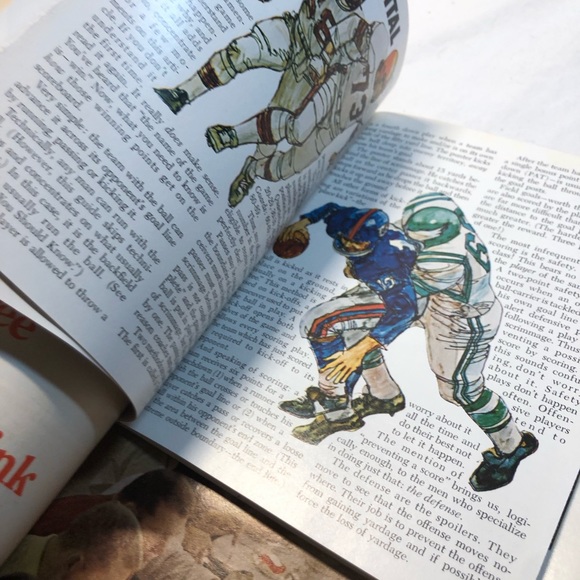 September 8, 1967 Life Magazine-The Frenzied Pennant Race Family Football Guide - Picture 9 of 16